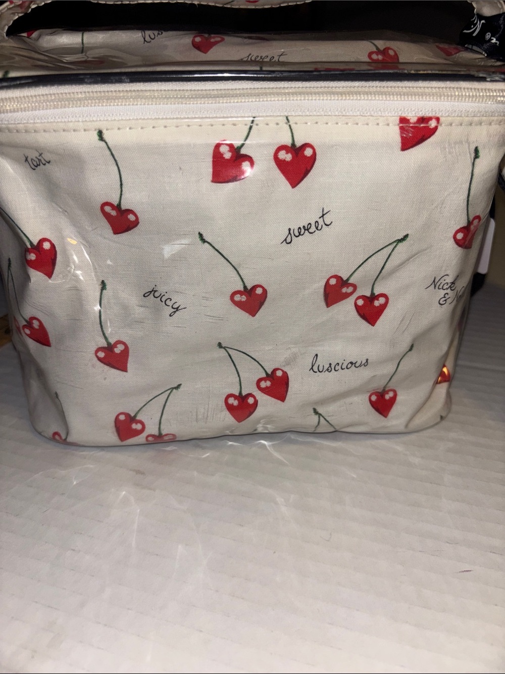 NICK & NORA CHERRY HEARTS Y2K COSMETICS CASE  WITH MATCHING ZIP POUCH VINTAGE